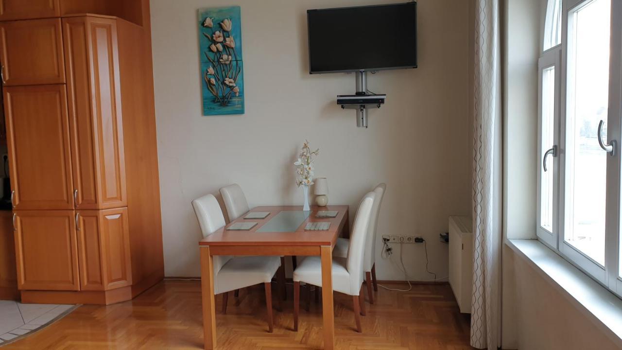 Danube View Apartment Budapest Exterior photo